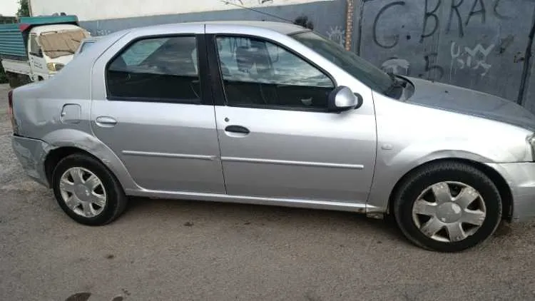 Dacia logan a vendre - طنجة (2)