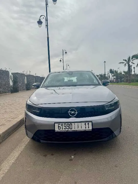 Opel corsa 1,5 102 ch - الدار البيضاء