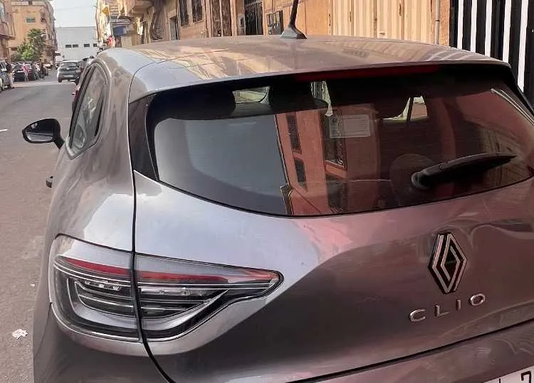 Renault clio 5 - الدار البيضاء (2)