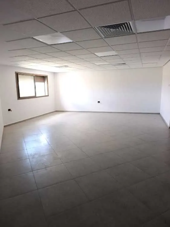 Plateau commercial 60 m² à vendre à sala al jadida - سلا (3)