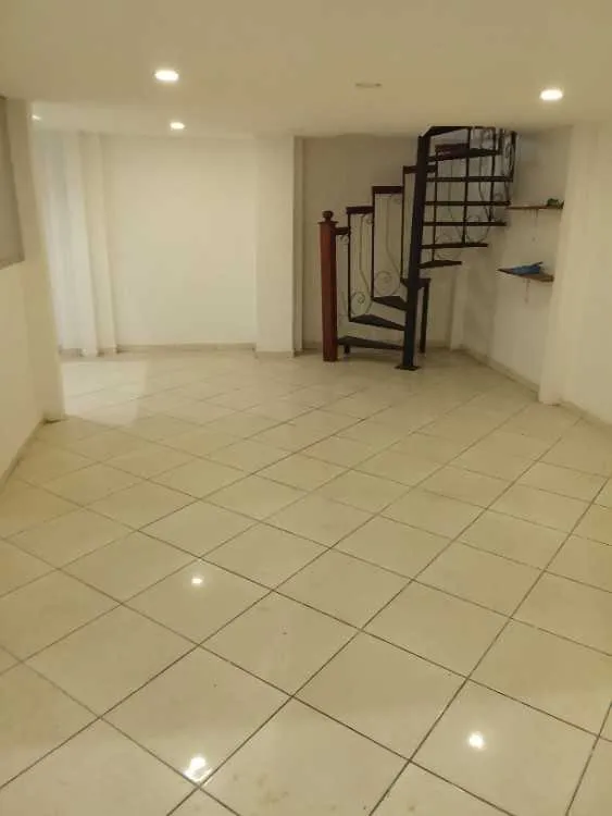Magasin a vendre sur  2mars - الرباط (3)
