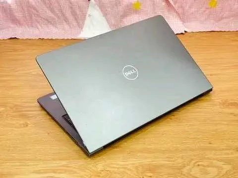 Dell vostro i5 7eme ram 8 disc ssd batterie 5h - الدار البيضاء