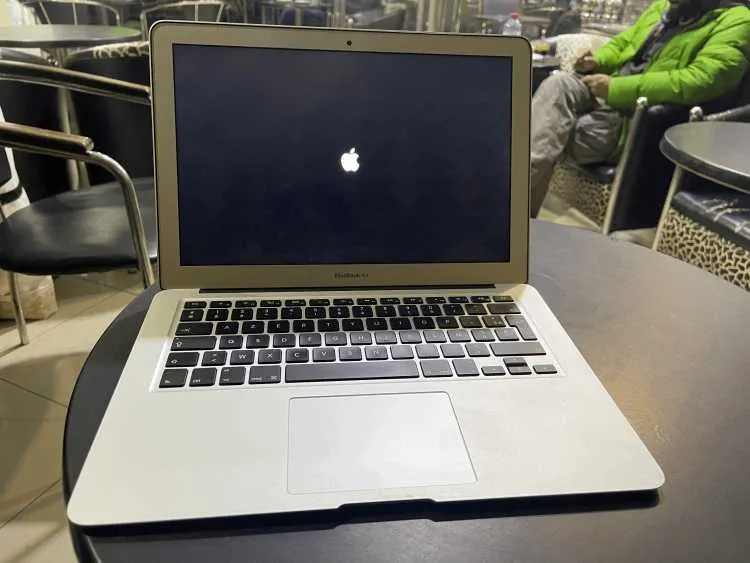 Macbook air (13 pouces 2017) - الرباط