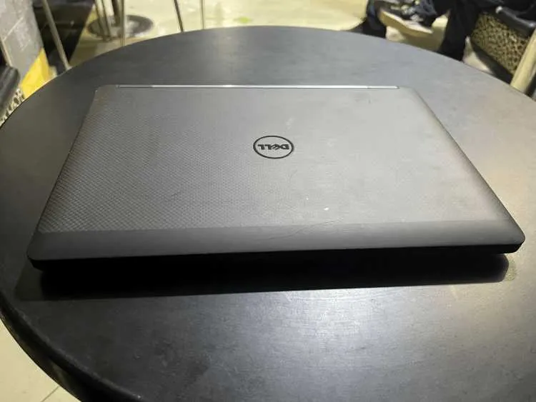 Dell latitude e7470 tactile i7 6eme gen - الرباط (2)