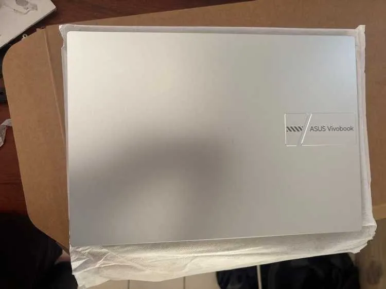 Asus vivobook 14 oled (m1405) ryzen 7 - الرباط (2)