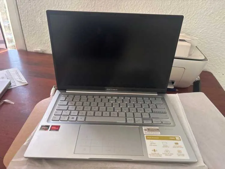 Asus vivobook 14 oled (m1405) ryzen 7 - الرباط