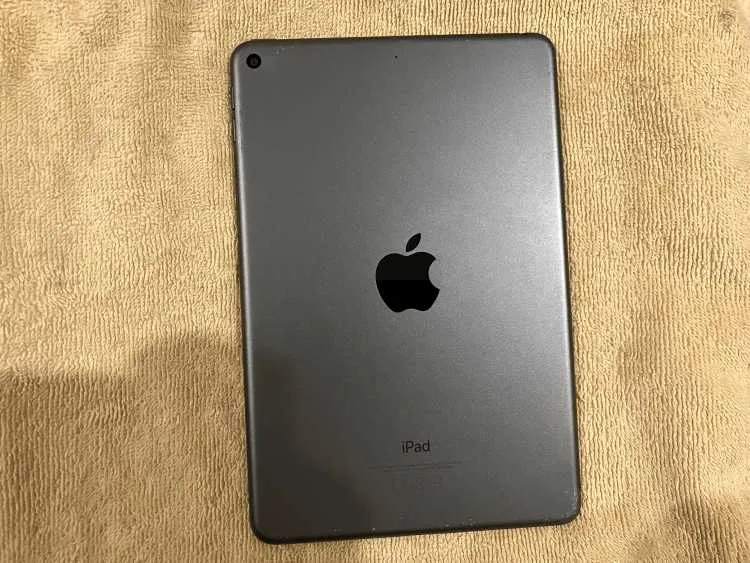 Ipad mini 5 wifi 64gb full bypass - الرباط (2)