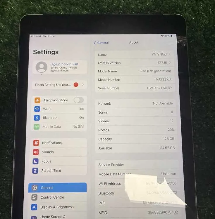 Ipad 6th gen 128gb wi-fi + 4g space grey - الرباط