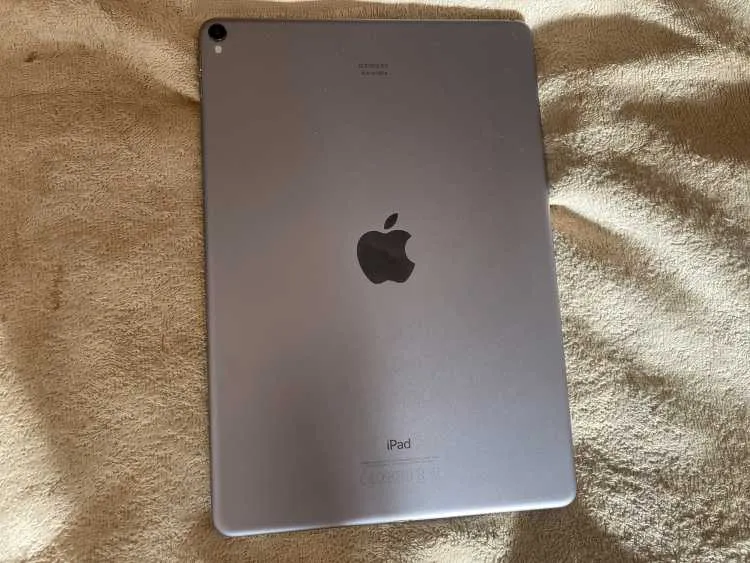 Ipad pro 10.5 wifi 256 gb bypass - الرباط (3)