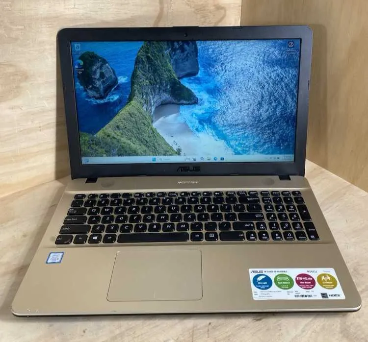 Asus i5 6eme ram 8 disc 512 ssd batterie 4h - الدار البيضاء