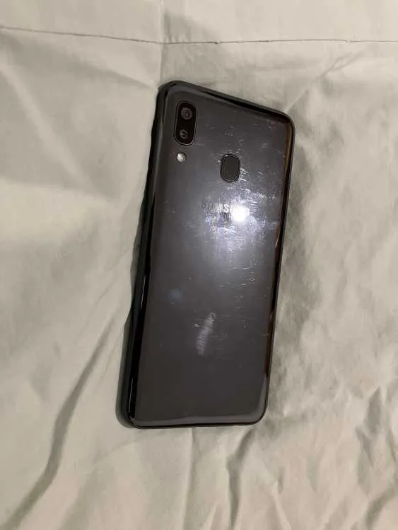 Samsung a20e dual sim - الرباط (3)