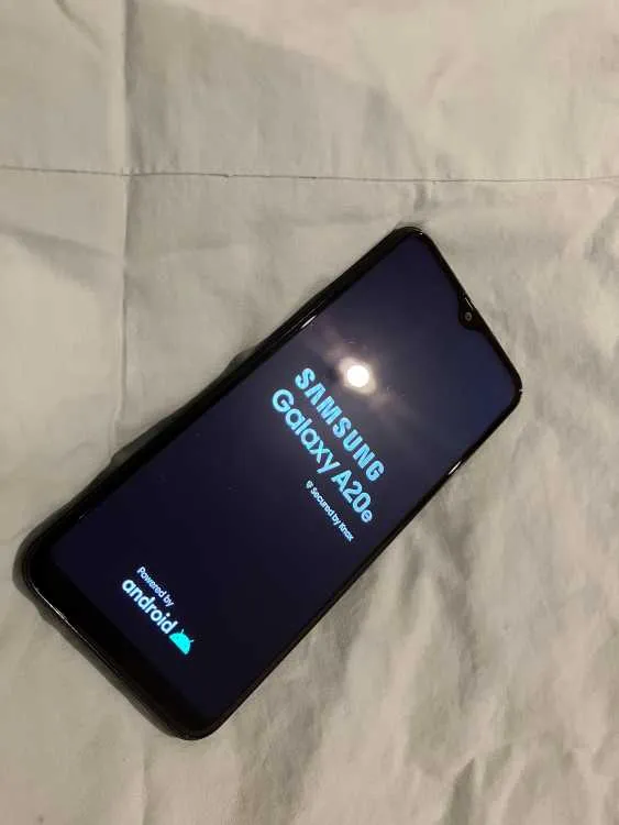 Samsung a20e dual sim - الرباط