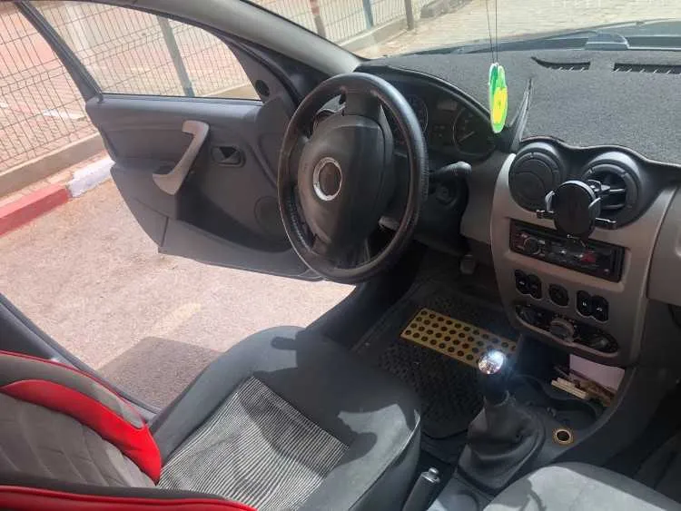 Dacia sandero 2011 - الدار البيضاء