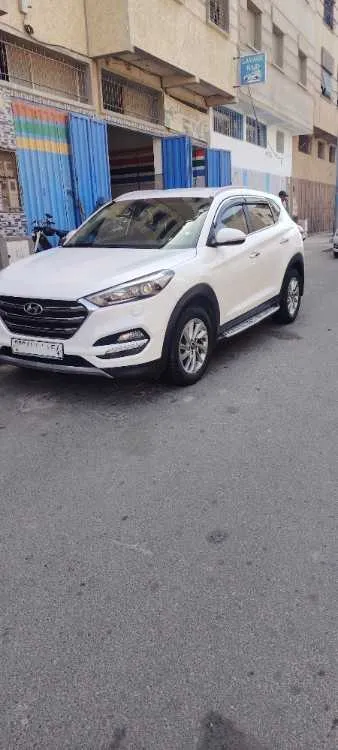 Hyundai tucson - أسفي