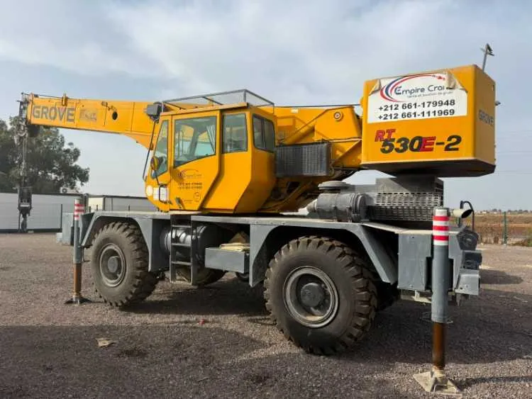 Grue tout-terrain 30t à vendre - الدار البيضاء