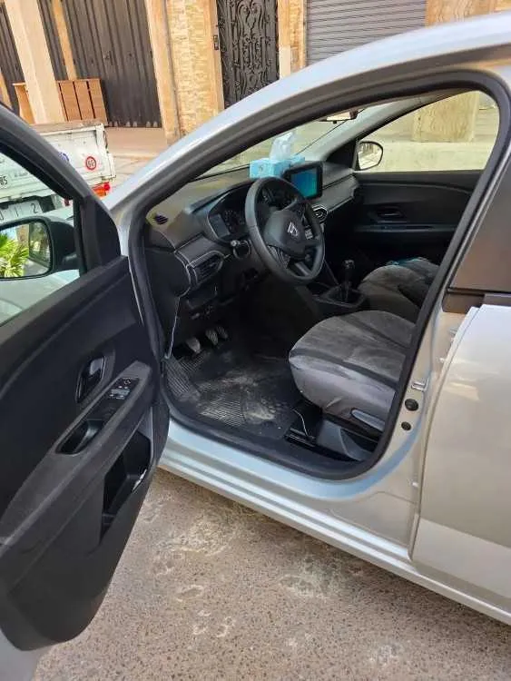 Dacia logan - الدار البيضاء (3)