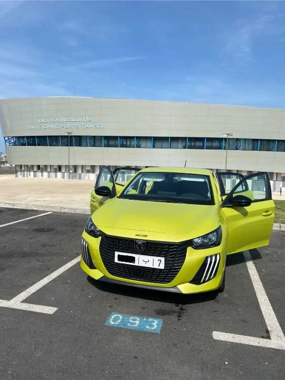 Peugeot 208 diesel manuelle 2024 – tanger - طنجة (3)