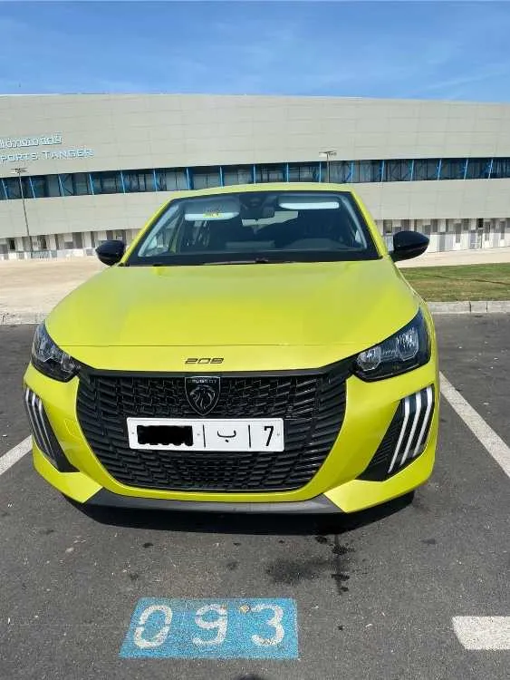 Peugeot 208 diesel manuelle 2024 – tanger - طنجة (2)