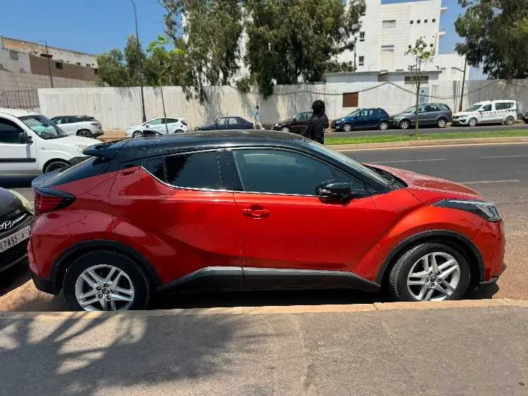 Toyota chr hybrid essence - الدار البيضاء