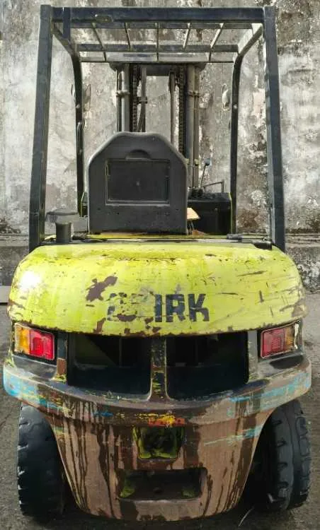 Clark 2.5 tonne en bon état. - الدار البيضاء (3)