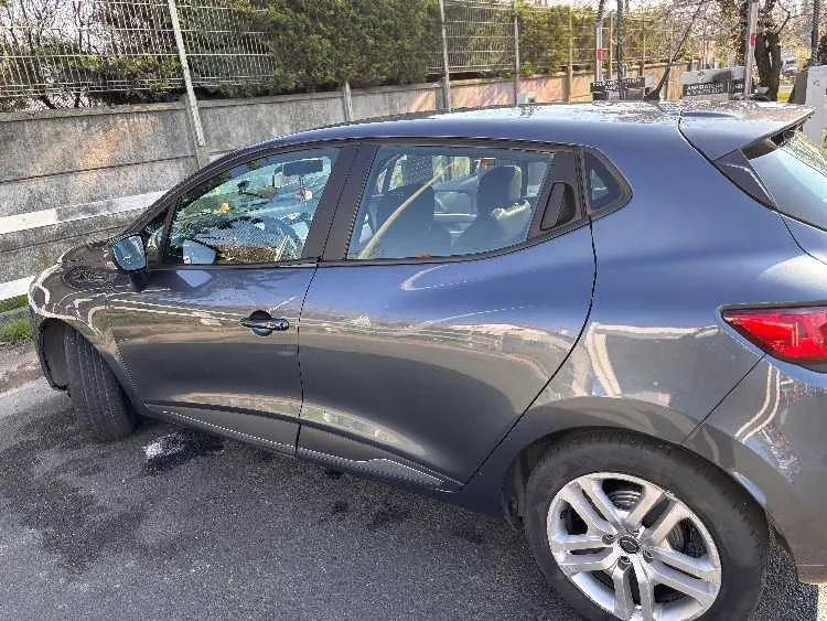 Clio 4 - طنجة