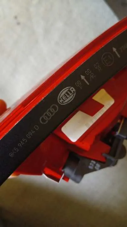 Feux arrière audi a4 - الدار البيضاء (3)