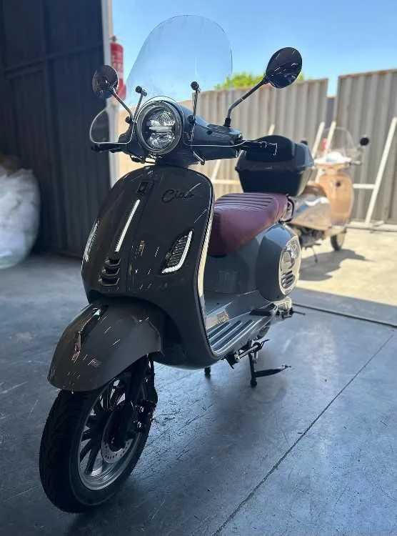 Scooter ciao amigo a vendre 49cc bon état - الرباط
