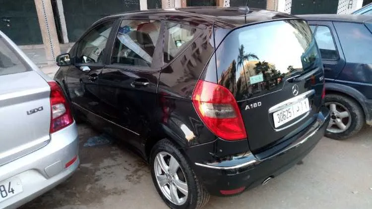 Mercedes classe a 180 - الرباط (3)