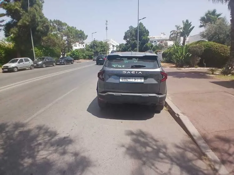 Dacia duster 2025 - الرباط