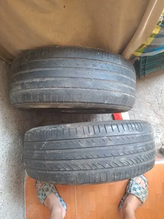2 pneus pirelli 235/55 r18 en bon état / 2 رواد بي - الدار البيضاء (2)