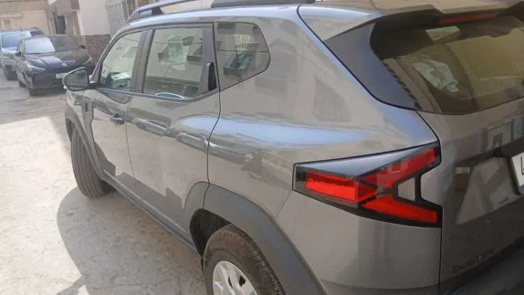 Dacia duster presque neuf a rabat - الرباط