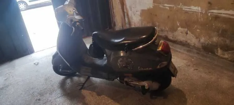 Vespa lx 125 - الدار البيضاء (2)