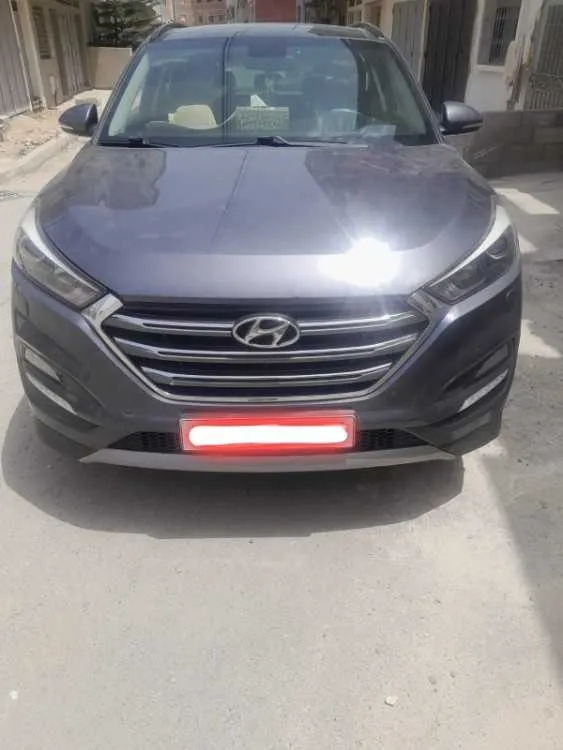 Hyundai tuscan automatique - أسفي (2)