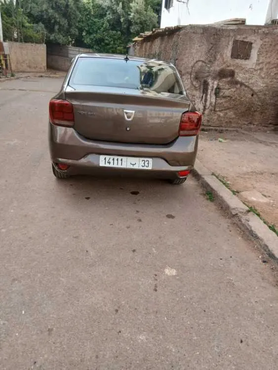 Dacia logan 2019 ba9a n9iya - الدار البيضاء (3)
