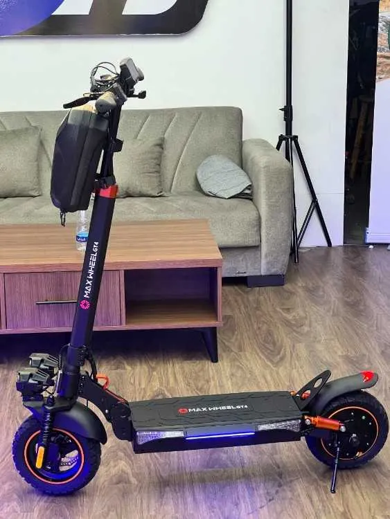 Trottinitte gt4 - أكادير