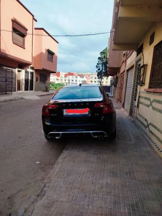 Volvo s60 d4 r design automatique 2012 - الجديدة (3)