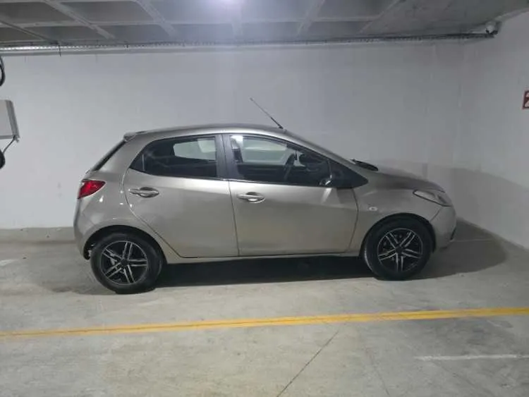 Voiture d'occasion à vendre - mazda 2 - الدار البيضاء (3)