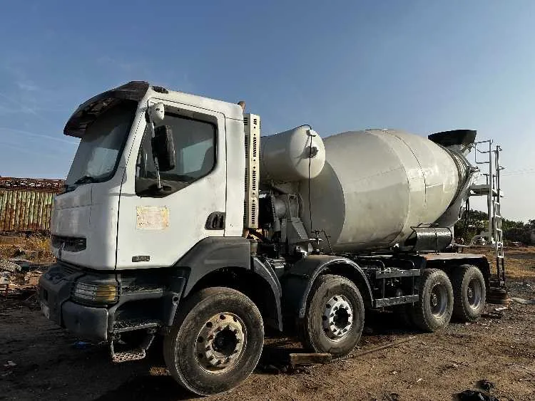 Camion bétonnière malaxeur toupie - الدار البيضاء (2)