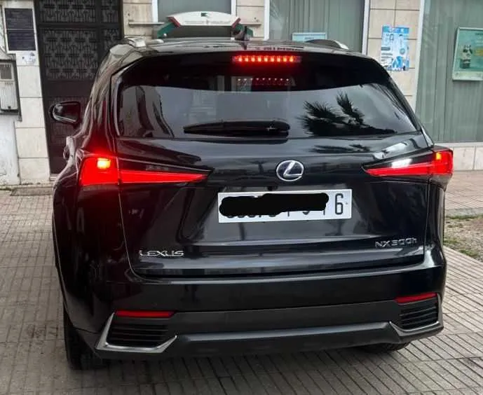 Lexus nx hybrid première main maintenu la maison - الدار البيضاء (2)