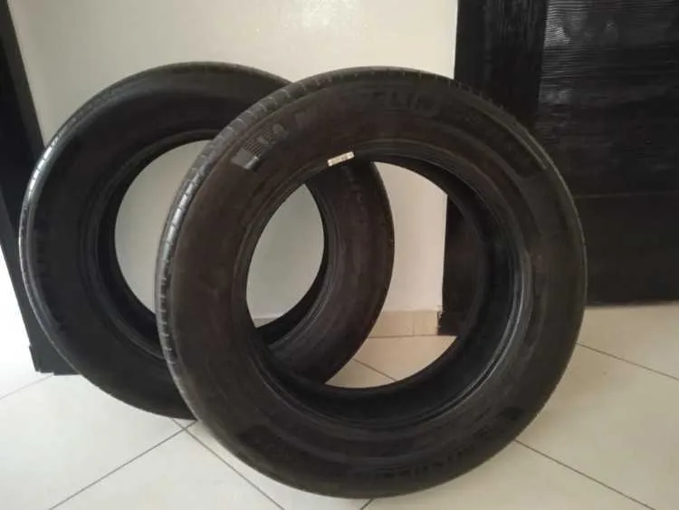 02 pneu michelin 215 65 r 17 - الدار البيضاء (3)