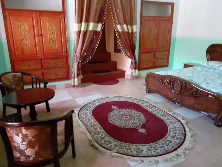 Villa traditionelle,jardin, piscine titré - مراكش (3)