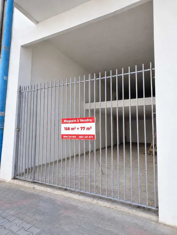 Local commercial à vendre à roches noires - الدار البيضاء
