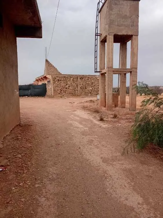 Vente terrain avec maison - قلعة السراغنة (2)
