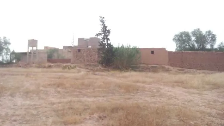 Vente terrain avec maison - قلعة السراغنة