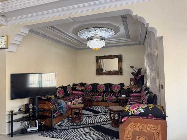 Grand appartement de 136 m² à vendre – hay el wifak - تمارة (2)