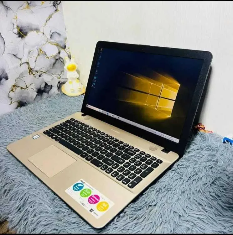 Asus i5 6eme ram 8 disc 512 ssd batterie 4h - الدار البيضاء