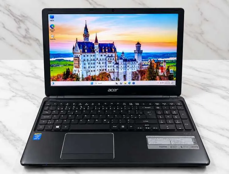 Acer i5 professionnel ram 8 disc ssd batterie 4h - الدار البيضاء