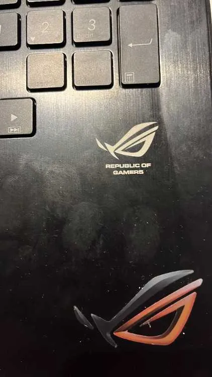 Asus rog (republic of gamers) de la série g750 - أكادير