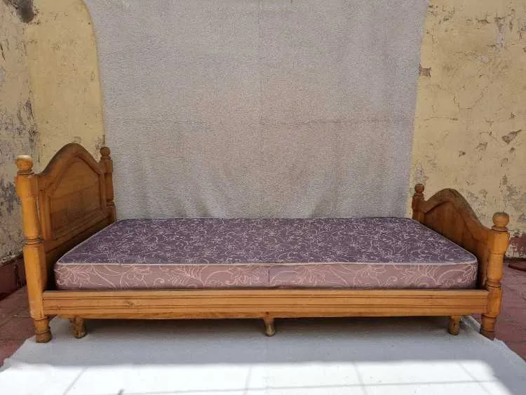 Lit en bois hêtre massif et matelas سرير و مرتبة - الدار البيضاء (2)