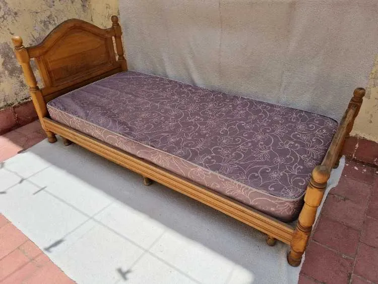 Lit en bois hêtre massif et matelas سرير و مرتبة - الدار البيضاء (3)